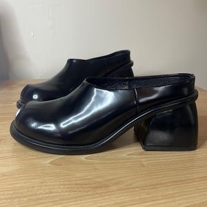 UNIF 100% Leather Hera Block Heel Clog Mules Slip On Shoes